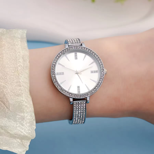 Montre pour femmes élégante et à la mode en gros, avec des index en diamant, cadran en verre simple, montre à quartz, style rétro, montre pour femmes - Product Image 2