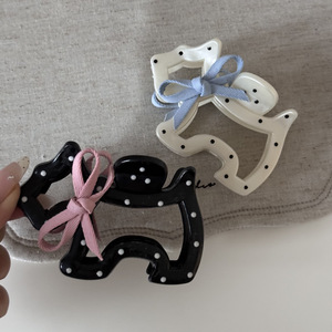Pinzas para el Cabello de Plástico Ecológicas con Temática de Animales Adorables, Diseños Ajustables de Cachorro y Tiburón con Lazos Decorativos - Product Image 1