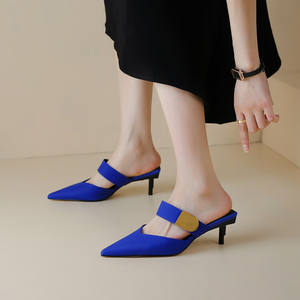 <span class=keywords><strong>Sandali</strong></span> da donna con fibbia dorata decorazione muli femmes distintivo tacco basso scarpe in <span class=keywords><strong>pelle</strong></span> di mucca <span class=keywords><strong>blu</strong></span> <span class=keywords><strong>sandali</strong></span> da donna a punta - Product Image 3