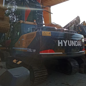 Excavatrice d'occasion HYUNDAI 220LC-9T Prix avantageux Excellentes performances Excavatrice d'occasion HYUNDAI à vendre - Product Image 1