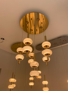 Éclairage personnalisé de luxe lustre suspendu en laiton pour chambre à coucher en marbre rond albâtre pour salon hôtel villa - Product Image 5