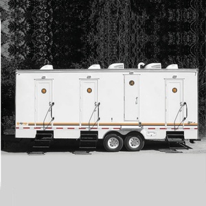 Toilettes mobiles de luxe OEM, portables, à 2 ou 4 cabines, pour l'extérieur, avec <span class=keywords><strong>un</strong></span> design moderne, en panneaux sandwich, chariot, fourgon - Product Image 3