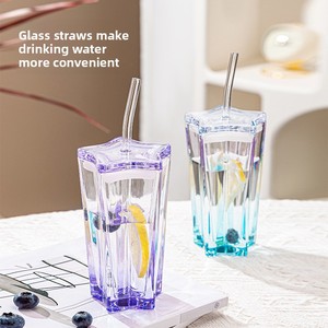 Bicchiere in Vetro a Forma di Stella a Cinque Punte Altamente Attraente, con Cannuccia Colorata, Antigoccia, Gradiente, per Bevande Fredde, con Coperchio, <span class=keywords><strong>Design</strong></span> Creativo, per Caffè - Product Image 3