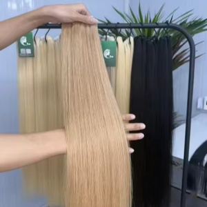 Extensions de cheveux vierges bruts vietnamiens - Mélange synthétique personnalisé, couleur ombrée naturelle, texture lisse et soyeuse - Product Image 1