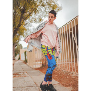 ฉันคือคนที่ใส่เลกกิ้งอย่างมีสไตล์ - Product Image 1