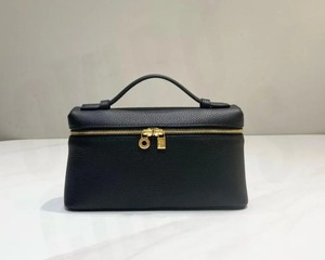 Sac à main en cuir véritable de qualité supérieure pour femmes, au design élégant et idéal pour les soirées, disponible à prix réduit - Product Image 5