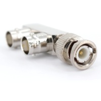Adaptateur BNC Un connecteur mâle à double femelle (TYPE F)