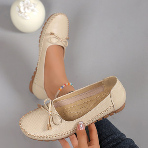 Ballerines de haute qualité pour femmes, chaussures confortables pour femmes, mocassins à enfiler à prix compétitifs - Product Image 1