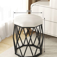 Tabouret de maquillage moderne en fer blanc géométrique, tabouret hexagonal avec coussin en PU, tabouret d'appoint de luxe léger pour chambre et salon