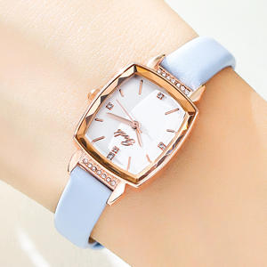 Nouvelle montre pour femme simple élégante petite fine bracelet en cuir style rétro étudiant - Product Image 5