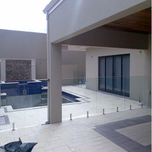 Rampe d'escalier moderne en acier inoxydable au design minimaliste Prima, longueur personnalisée, avec <span class=keywords><strong>garde</strong></span>-<span class=keywords><strong>corps</strong></span> en corde gris beige doux et panneaux en verre transparent - Product Image 4