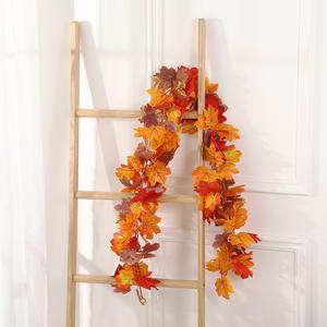 Guirlande artificielle d'érable de 175 cm de haut, feuilles ultra-réalistes, décoration intérieure de Thanksgiving, guirlande ronde, décoration d'automne pour la maison - Product Image 1