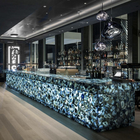 Comptoir de bar moderne en pierre de marbre translucide îlot de cuisine de luxe banc de cuisine pour la maison