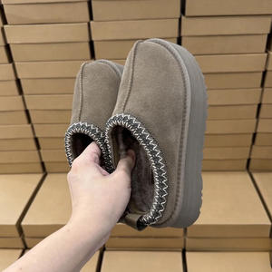 Chaussures de marque de créateur en gros, bottes de neige à plateforme en fourrure mignonnes et tendance pour l'hiver, pantoufles 2026 - Product Image 5