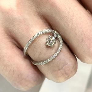 Anillo de Plata Pura S925 con Diseño de Arco Hueco y Diamantes, Chapado en Oro de 18K, Diseño de Alta Gama, Moda y Lujo, Simple y Personalizado - Product Image 3