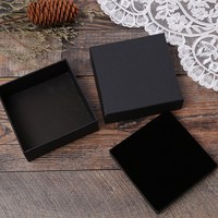 Boîtes cadeaux vides écologiques recyclables en kraft noir pour bijoux, bagues, boucles d'oreilles, bracelets, avec support en éponge.