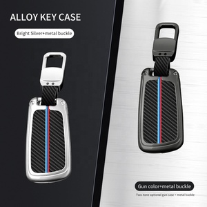 <span class=keywords><strong>Coque</strong></span> de <span class=keywords><strong>clé</strong></span> de voiture en métal et fibre de <span class=keywords><strong>carbone</strong></span> personnalisable en gros avec logo de voiture, nouveau design - Product Image 5