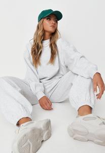 Completo coordinato <span class=keywords><strong>felpa</strong></span> e joggers in pile <span class=keywords><strong>bianco</strong></span> tinta unita 2022 da donna, casual, <span class=keywords><strong>con</strong></span> collo alto e <span class=keywords><strong>felpa</strong></span> corta per la stagione autunnale - Product Image 2