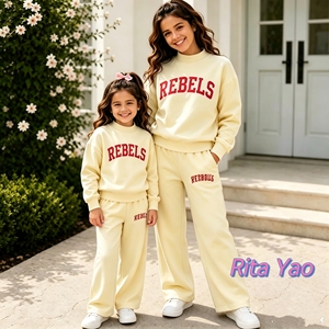 Wholesale Little Girl Mock Neck Sweatshirt Pants Set Personalized French Terry <strong>Mummy</strong> <strong>and</strong> <strong>Me</strong> Fall Winter <strong>Outfit</strong> Set Fleece Set - Product Image 3