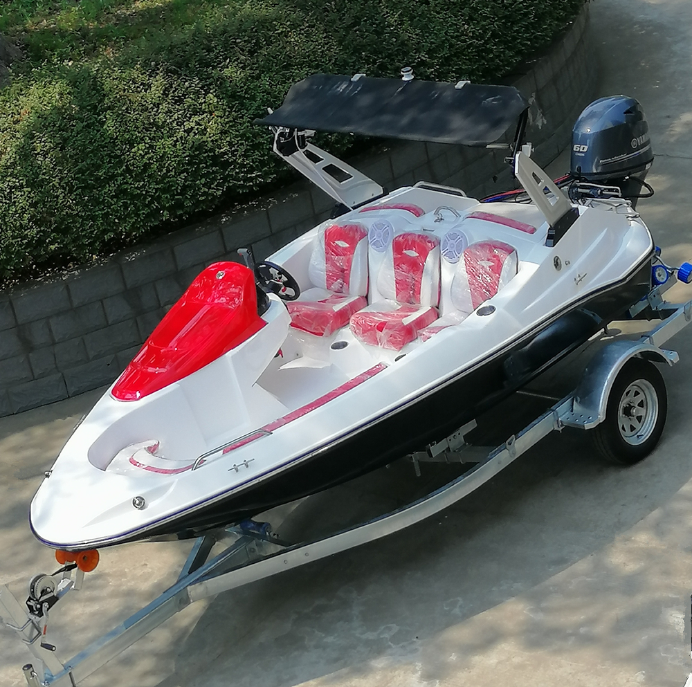 Boat Jet Ski - High Performance & Comfort for 5+1 Passengers