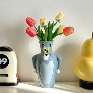 แจกันตกแต่งรูปทอมพูดได้ งานฝีมือเรซิ่นอาร์ตเดโค สร้างสรรค์ สนุกสนาน เป็นมิตรกับสิ่งแวดล้อม ขายส่ง - Product Image 2