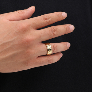 Anillo de acero inoxidable de joyería de moda de patrón golpeado para hombre de 8mm de alta calidad - Product Image 6