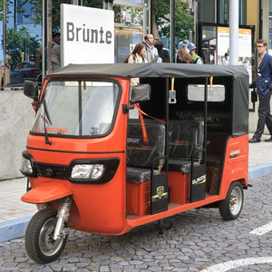 2025 Toto risciò elettrico a corpo aperto Bajaj 6 posti moto con ampio spazio a basso prezzo all'ingrosso <span class=keywords><strong>Tuk</strong></span> <span class=keywords><strong>Tuk</strong></span> <span class=keywords><strong>Tuk</strong></span> elettrico - Product Image 2