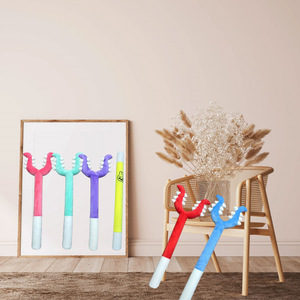 Bâton de chatouillement Giiikawa, style adulte, jouet interactif en peluche pour chien et animal de compagnie - Product Image 2