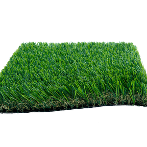 Gazon artificiel réaliste en plastique de 1,77 pouce pour jardin et aménagement paysager, haute densité 56 oz, forme en C, écologique et durable, pour chiens - Product Image 2