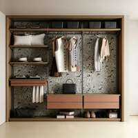 Système de dressing en bois italien minimaliste, à poser au sol, durable, écologique, grande capacité, avec cadre de luxe, armoire ouverte modulaire et personnalisable