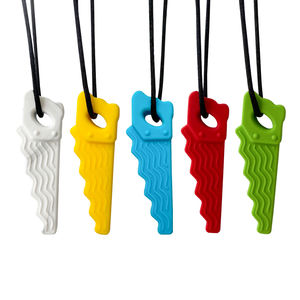 Collar mordedor de silicona con forma de diente de sierra para niños, juguete mordedor de silicona para niños con autismo, venta al por mayor - Product Image 1