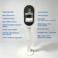 Machine de photomaton modulaire pour iPad avec appareil photo reflex numérique, colonne réglable en hauteur, anneau lumineux et support de flash pour événements commerciaux