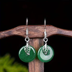 Pendientes Clásicos de Jade con Diseño de Hoja Chapados en Oro, Joyería de Moda para Mujer, Pendientes con Piedra Redonda Verde - Product Image 4