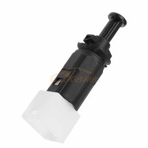 Interruptor de luz de freno de alta calidad Aelwen utilizado para Mitsubishi Colt OE No. 25320-00QAA 4415882 4404452 - Product Image 4