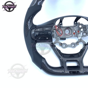 Volante de Fibra de Carbono con Luz LED para <span class=keywords><strong>Kia</strong></span> K5 2021-2024/<span class=keywords><strong>GT</strong></span> <span class=keywords><strong>GT</strong></span>-<span class=keywords><strong>Line</strong></span> Sedan 2021-2022/<span class=keywords><strong>Sportage</strong></span> <span class=keywords><strong>2023</strong></span>-2025 - Product Image 2