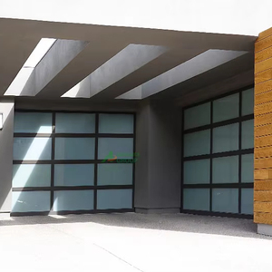 Portes <span class=keywords><strong>de</strong></span> <span class=keywords><strong>garage</strong></span> en aluminium et verre avec <span class=keywords><strong>ouverture</strong></span> latérale électrique automatique, design moderne, caractéristiques coupe-vent, vente directe d'usine - Product Image 1