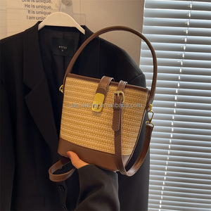 Sac à bandoulière en paille pour femme, haute qualité, imperméable, nouvelle collection été, avec poignée en PU - Product Image 6