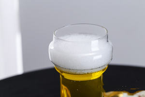 Clair transparent logo personnalisé verre mince haltère pilsner <span class=keywords><strong>verres</strong></span> à bière - Product Image 3