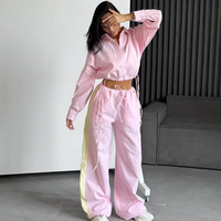 2025 ensemble deux pièces en lin rose chemise courte surdimensionnée et pantalon large avec rayures latérales ensemble pour femme