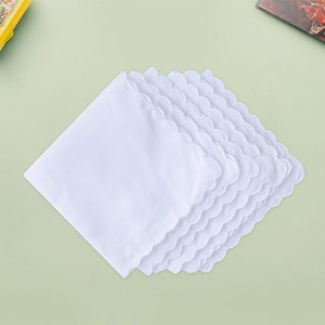 Pañuelos cuadrados bordados personalizados al por mayor, pañuelos de algodón de los años 60, <span class=keywords><strong>pañuelo</strong></span> de algodón puro con borde festoneado para mujer - Product Image 5