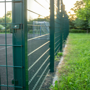 Mạ kẽm 6ft khu dân cư 3D hàng rào chu vi uốn cong lưới hàng rào màu xanh lá cây cho cuộc sống ngoài trời - Product Image 5