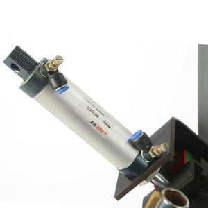 Nouveau positionneur de support de torche de soudage MIG en acier pour le soudage automatique avec compatibilité 220V/110V - Product Image 4