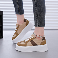 Chaussures de conception patchwork en gros, chaussures pour femmes au design unique, respirantes, chaussures de luxe pour le campus, baskets décontractées portables