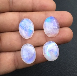 4 Uds. Cabujón de piedra lunar de arcoíris Natural, piedra preciosa genuina de Fuego Azul suave para la fabricación de joyas, cuentas de piedra de forma ovalada llamativa - Product Image 2