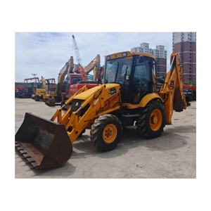Retroexcavadora JCB 3CX PRO de 81 kW con Transmisión Automática de 6 Velocidades, 4x4, Brazo Extensible y Cabina con Aire Acondicionado para Construcción - Product Image 1