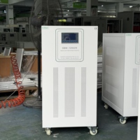 120kVA Dreiphasiger Wechselstrom-Kupfer-Spannungsstabilisator 380V 95% Effizienz Servomotor-Steuerung für Lasermaschinen