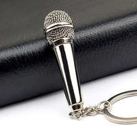 Porte-clés microphone 3D miniature élégant, jouet, cadeau pour DJ, fan de musique punk, porte-clés en métal, cadeau pour professeur ou étudiant de musique