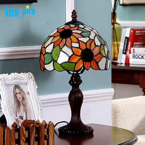 Vente en gros Abat-jour en verre original de luxe Lampe de table <span class=keywords><strong>Tiffany</strong></span> rétro baroque européen de chevet - Product Image 4