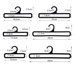 Nhà máy trực tiếp màu đen nhựa treo khăn móc có thể gập lại vuông khăn Tie với biểu tượng tùy chỉnh thường được sử dụng trong siêu thị - Product Image 2