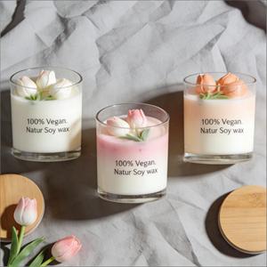 Bougie artistique PIVONIA en cire de soja, végane, design floral tulipe, pot en verre, décoration minimaliste pour la maison, faite à la main - Product Image 4